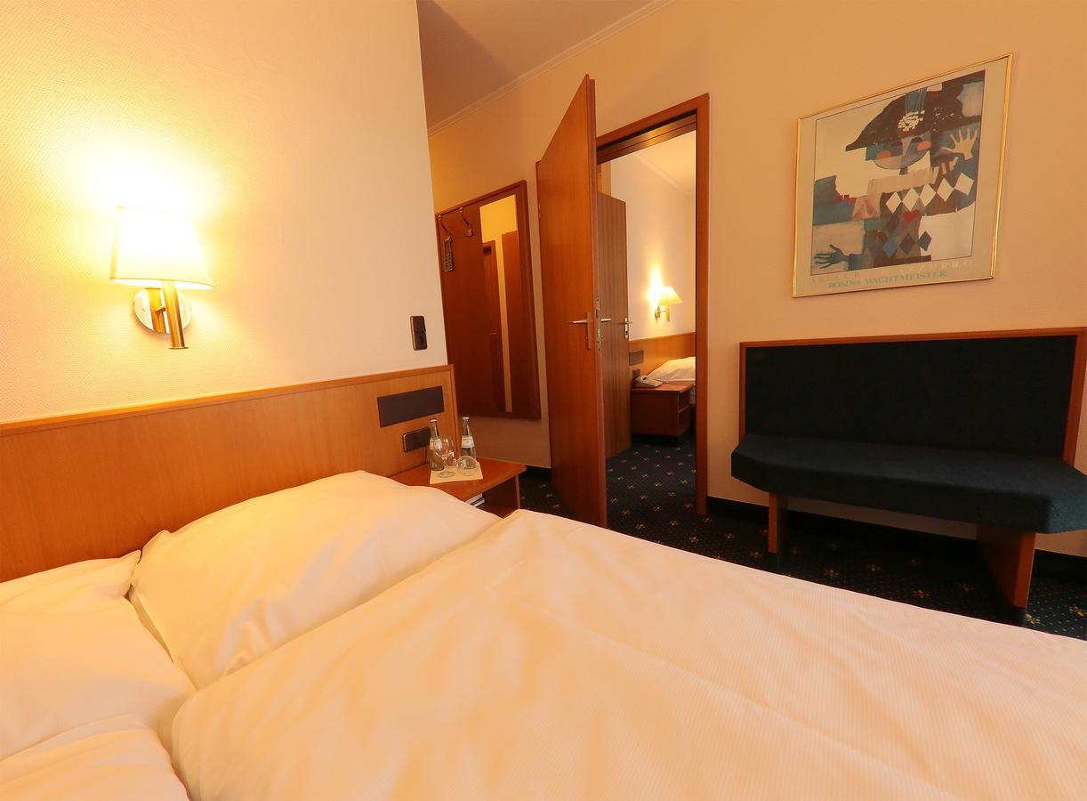 Karaman Group Hotel Bad Nenndorf Exterior photo